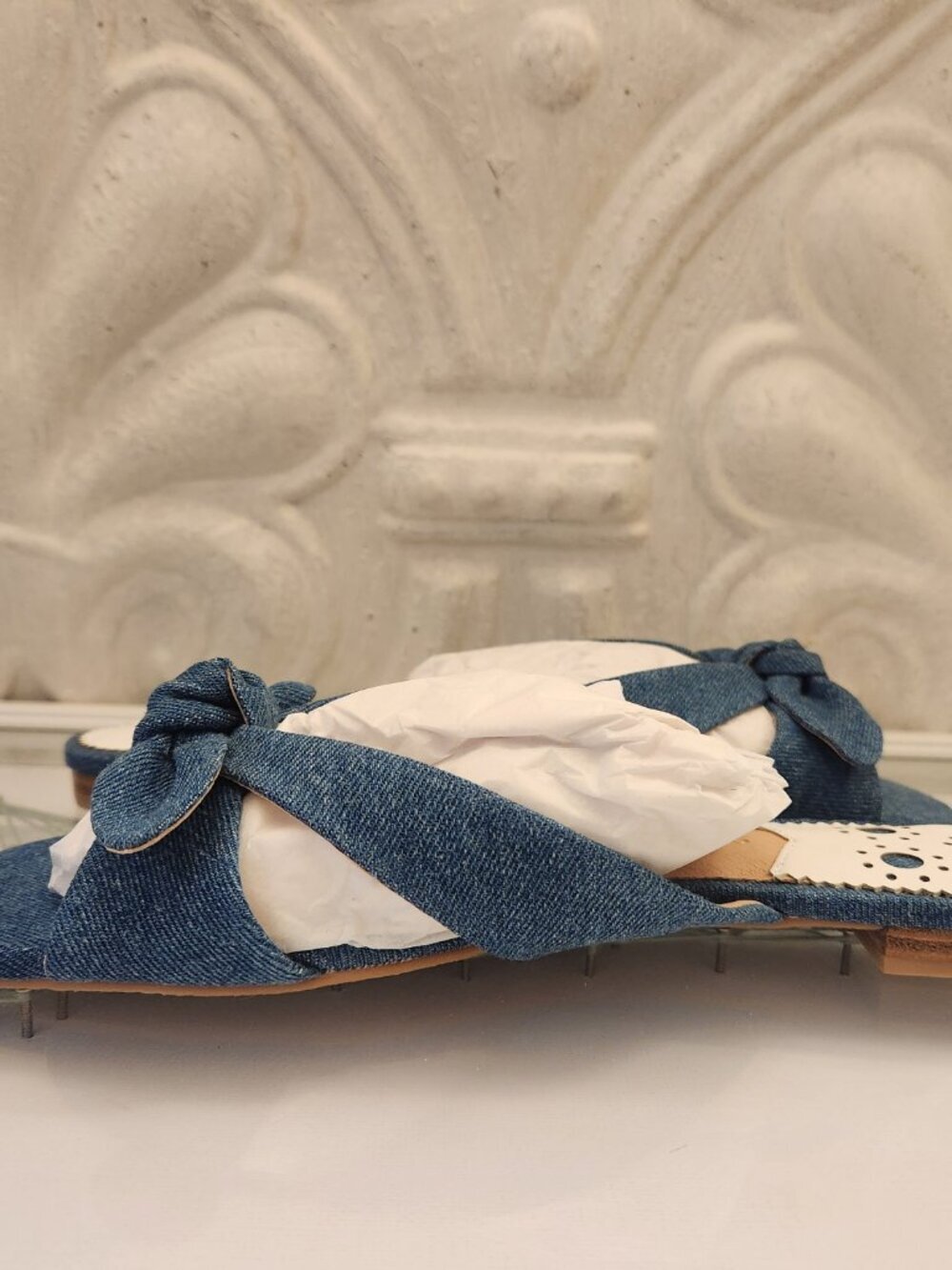 Jack Rogers "Tilly" criss-cross Denim bow slides. NIB. Size 6.5 - Picture 6 of 10